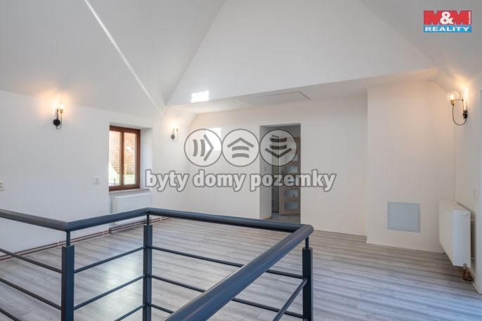 Pronájem, Restaurace, stravování, Volyně