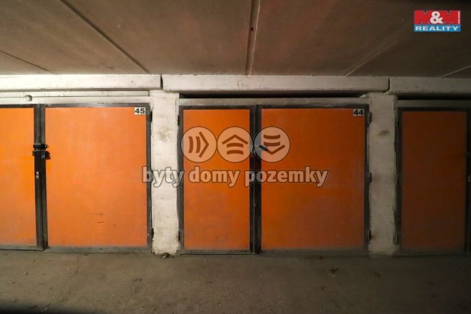 Prodej, Garáž, Most