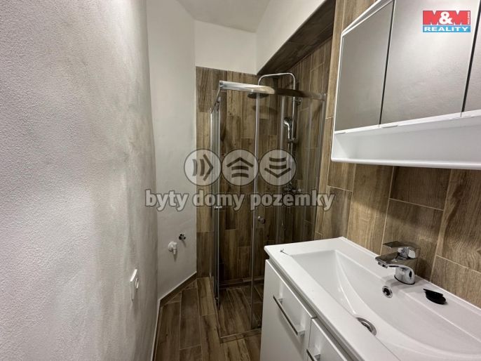 Pronájem, Byt 2+kk, Benešov nad Ploučnicí