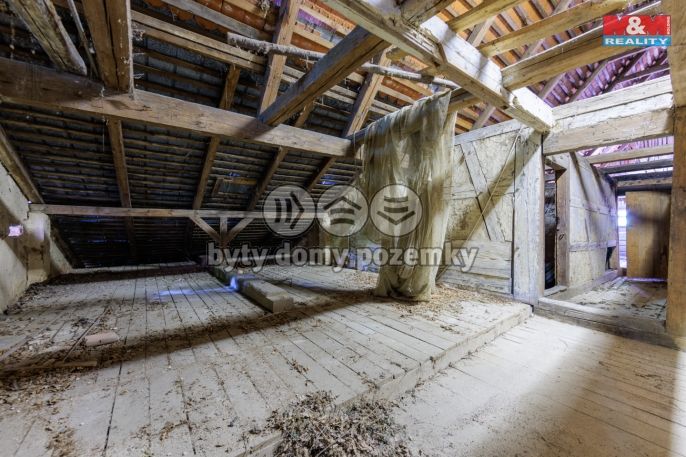 Prodej, Zemědělská usedlost, Okrouhlá