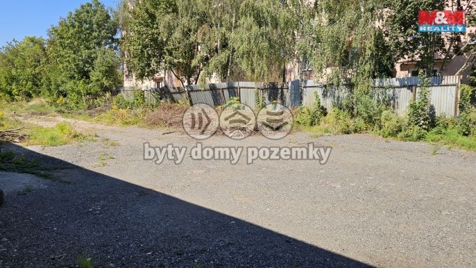 Pronájem, Obchod a služby, Chrášťany