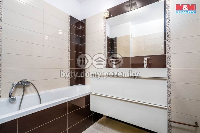 Prodej, Byt 2+kk, Kostomlaty nad Labem