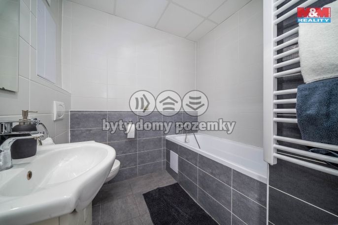 Pronájem, Byt 1+1, Hradec Králové