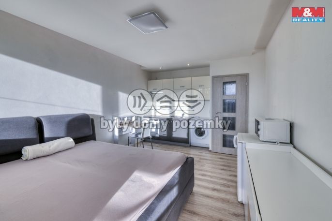 Pronájem, Byt 1+kk, Dobřany