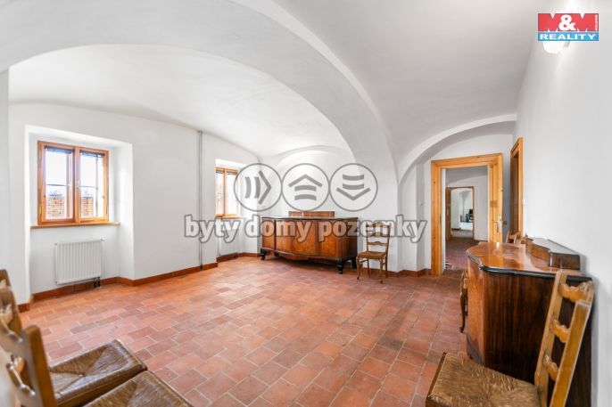 Pronájem, Zemědělská usedlost, Dobrovíz