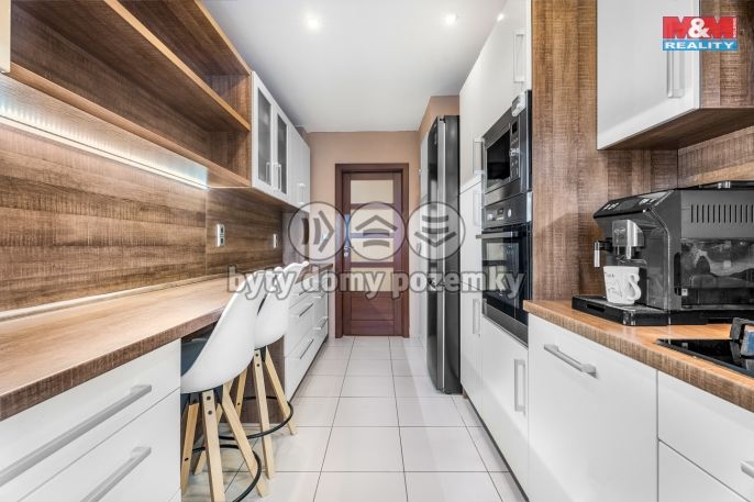 Prodej, Byt 4+1, Chlumec