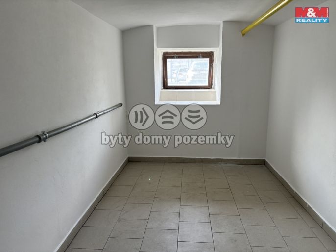 Pronájem, Byt 1+kk, Chrudim