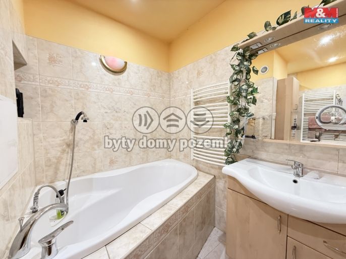 Pronájem, Byt 3+1, Meziměstí