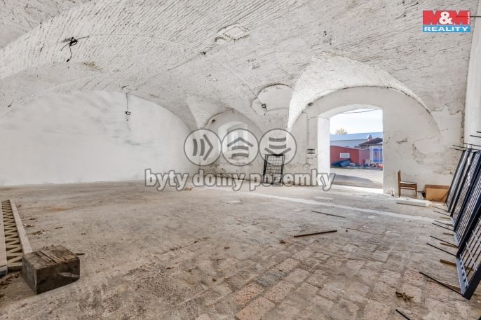 Pronájem, Sklad, Skuhrov