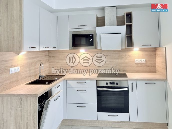 Pronájem, Byt 2+kk, Pardubice