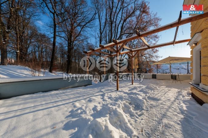 Prodej, Obchod a služby, Nejdek