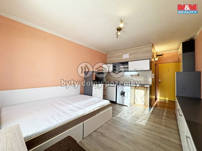 Pronájem, Byt 1+kk, Karlovy Vary