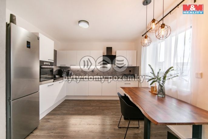 Prodej, Byt 4+kk, Vochov