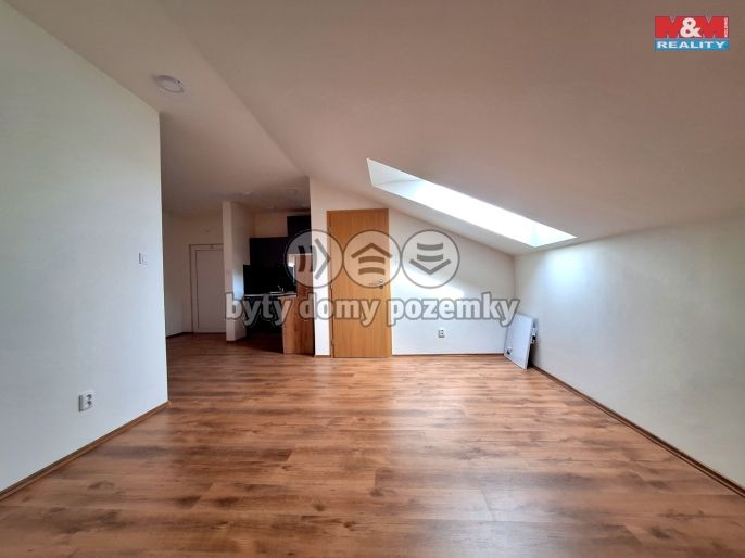 Pronájem, Byt 2+kk, Rostoklaty