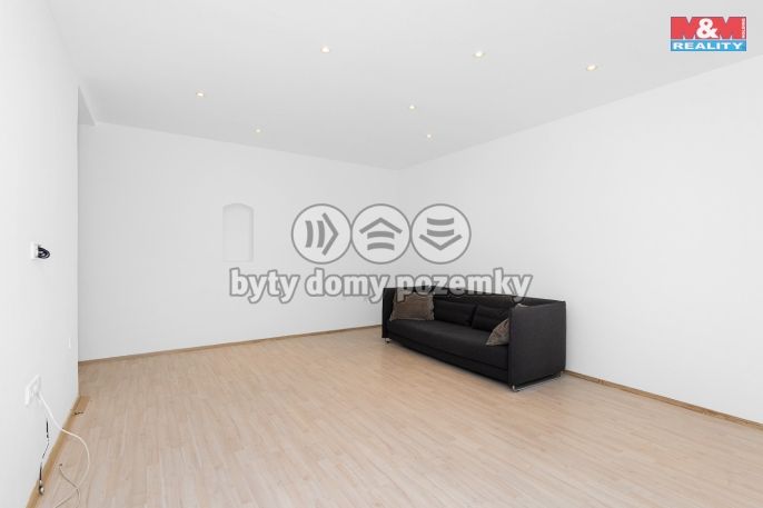 Pronájem, Byt 4+kk, Pardubice