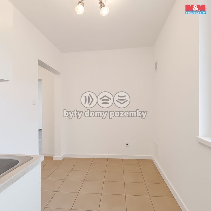 Pronájem, Byt 1+1, Ostrov