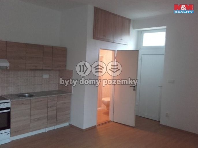Pronájem, Byt 1+kk, Horní Benešov