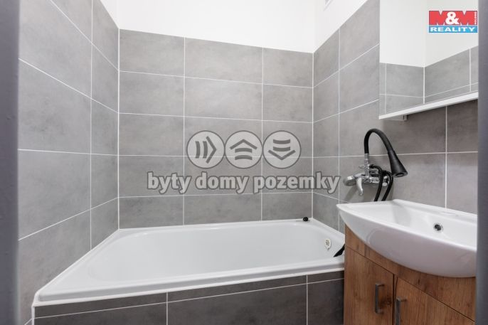 Pronájem, Byt 1+1, Cheb