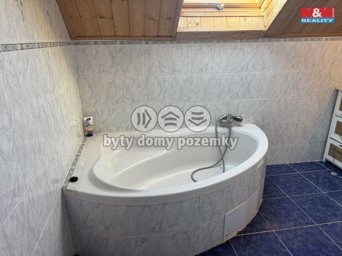 Pronájem, Byt 2+1, Klokočná