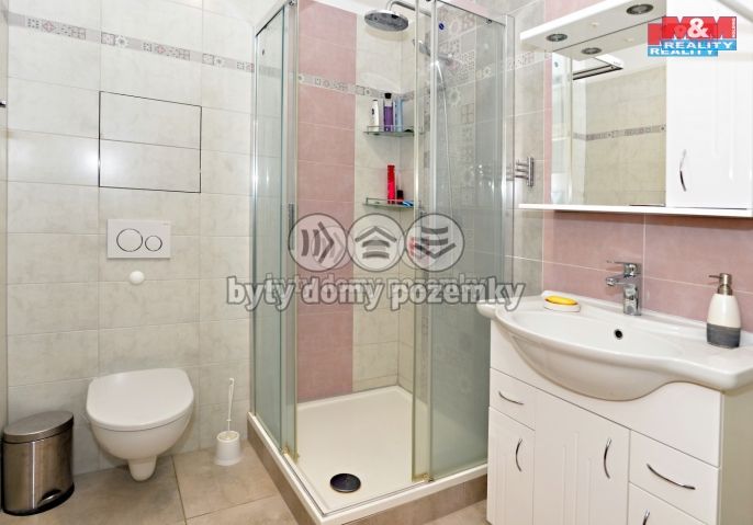 Pronájem, Byt 1+kk, Pardubice