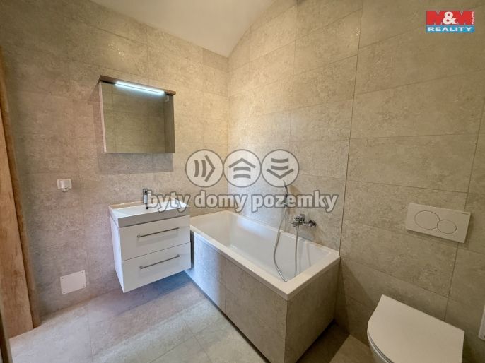 Pronájem, Byt 1+kk, Třebechovice pod Orebem