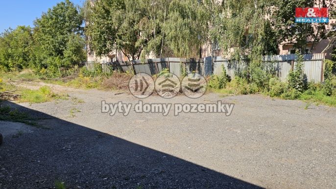 Pronájem, Obchod a služby, Chrášťany