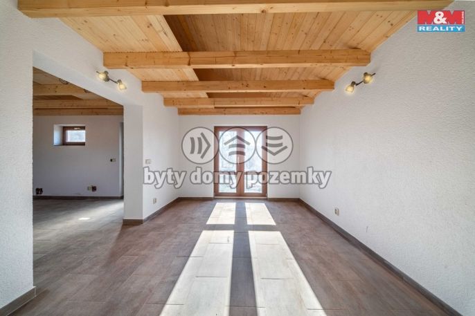 Prodej, Zemědělská usedlost, Tymákov