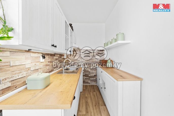 Prodej, Byt 1+kk, Chlumec