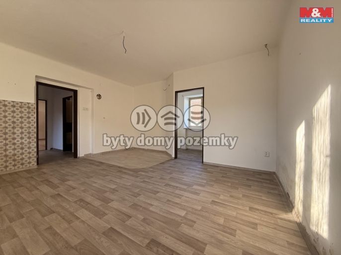 Prodej, Zemědělská usedlost, Chrášťany