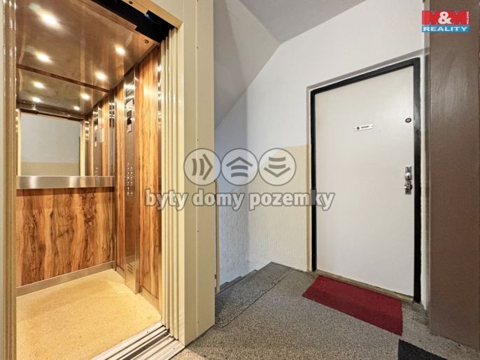 Pronájem, Byt 1+kk, Karlovy Vary