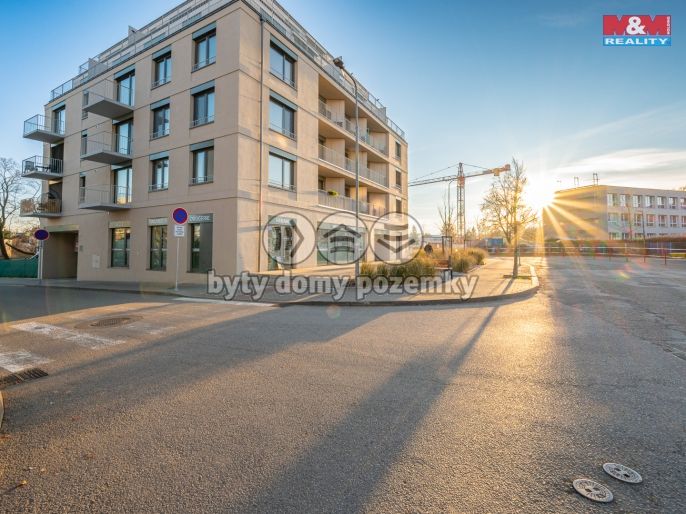 Pronájem, Garážové stání, Benešov