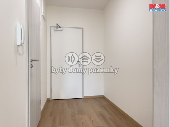 Pronájem, Byt 1+kk, Zlín