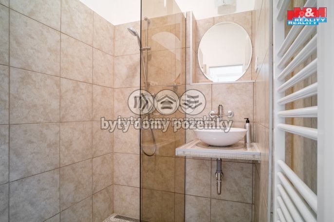 Pronájem, Byt 1+1, Karlovy Vary