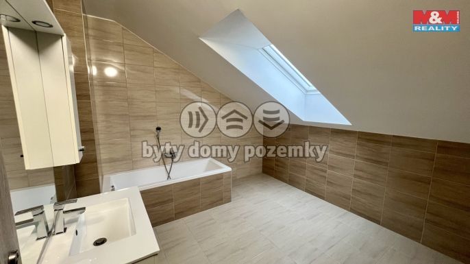 Pronájem, Rodinný dům, Měník