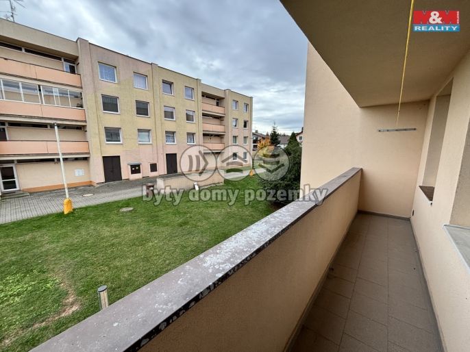 Prodej, Byt 3+1, Vroutek