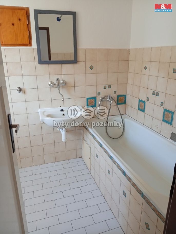 Pronájem, Byt 2+1, Solenice