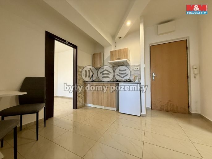 Pronájem, Byt 2+1, Benešov