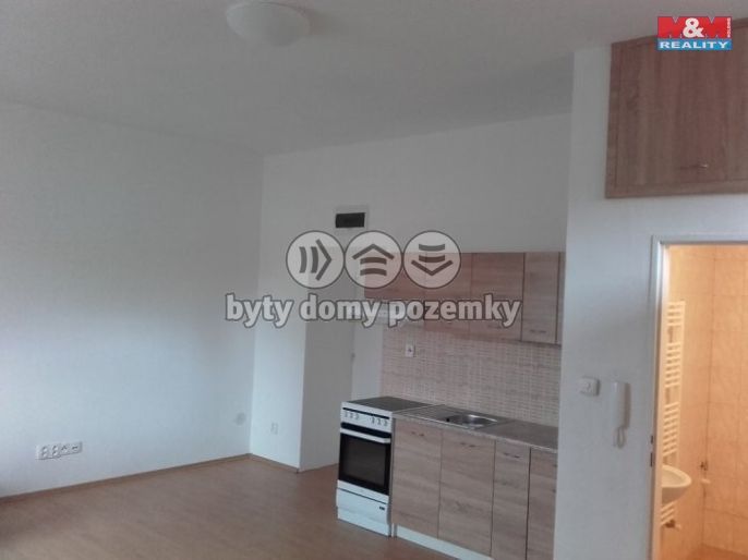 Pronájem, Byt 1+kk, Horní Benešov