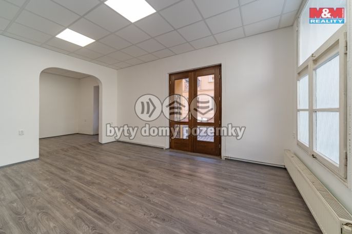 Pronájem, Obchod a služby, Cheb