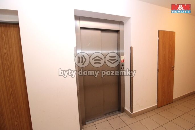 Pronájem, Byt 1+kk, Klecany