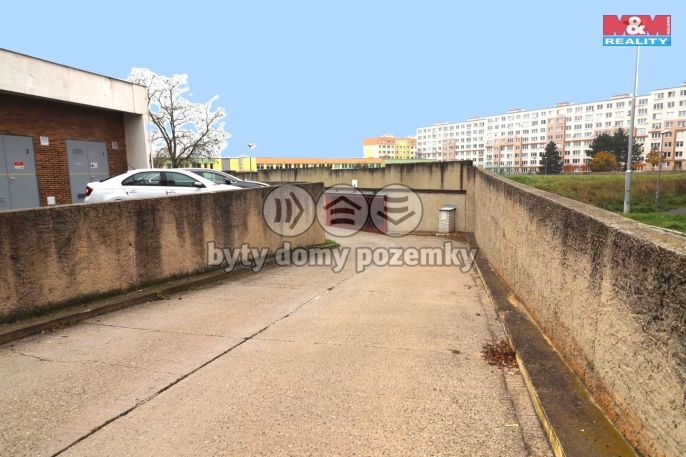 Prodej, Garáž, Most