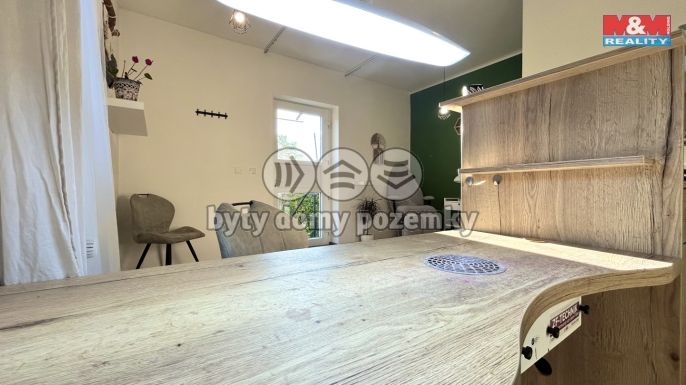 Pronájem, Obchod a služby, Sadská