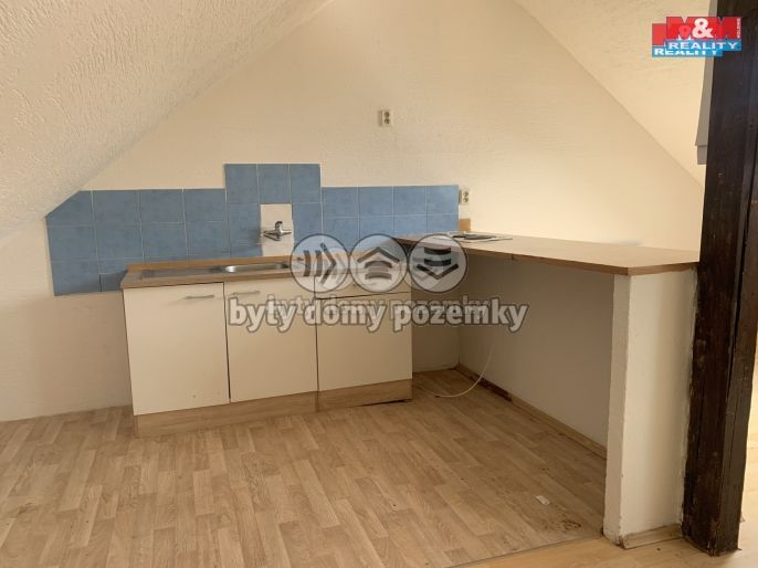 Pronájem, Byt 1+kk, Vojkovice