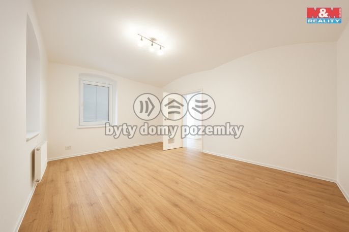 Pronájem, Byt 2+kk, Benešov nad Ploučnicí