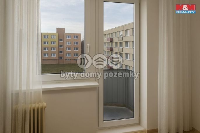 Pronájem, Byt 1+1, České Velenice