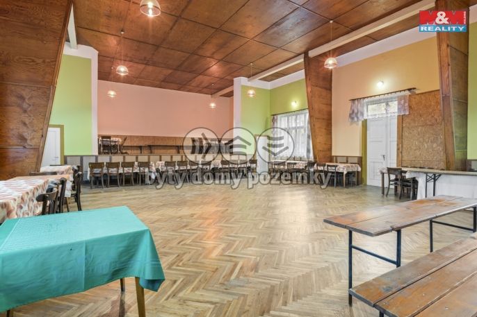 Prodej, Obchod a služby, Žlebské Chvalovice