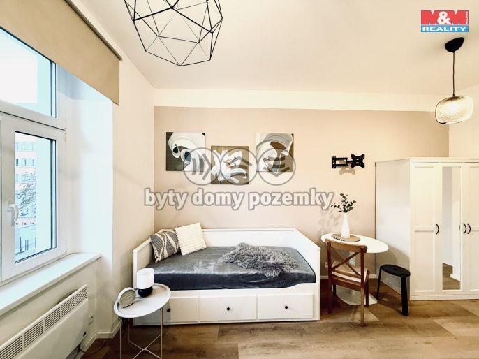 Pronájem, Byt 1+kk, Praha