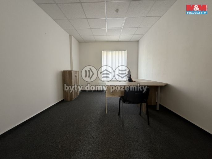 Pronájem, Obchod a služby, Nasavrky