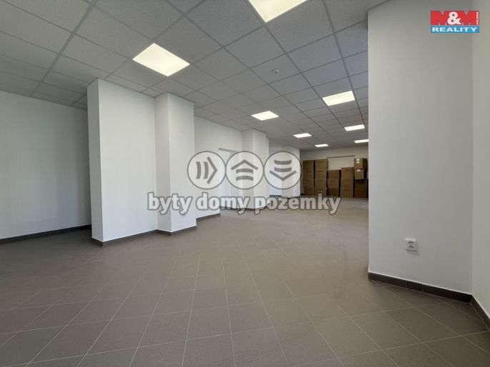 Pronájem, Obchod a služby, Nasavrky