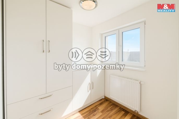 Pronájem, Byt 4+kk, Ohrobec